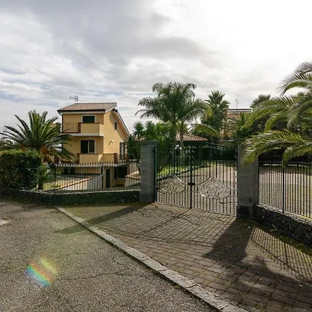 Etna Villa *